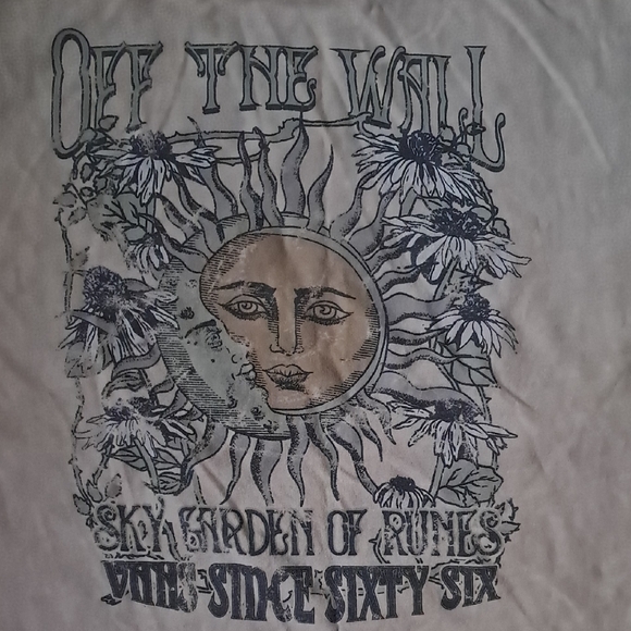 Vans Cream Graphic T-Shirt - Picture 3 of 5